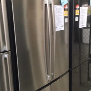 WESTINGHOUSE WQE6000SA 4 DOOR FRENCH DOOR FRIDGE 600LITRE WITH DOUBLE DOOR FREEZER TO FIT 900MM CAVITY FLEX FRESH DUAL SEALED CRISPERS FLEX SPACE INTERIOR WITH SPILLSAFE GLASS SHELVING RRP$2099 S/N A90975286 12 MONTH WARRANTY
