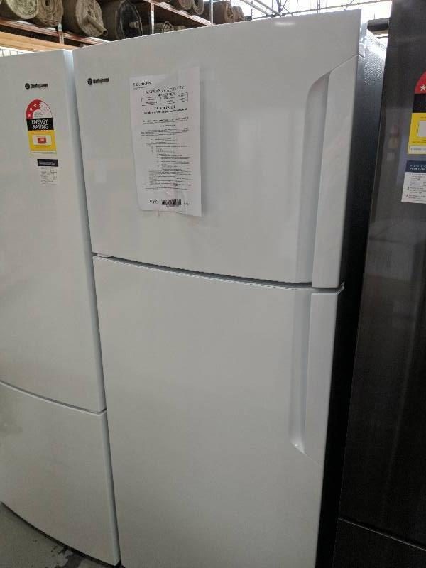 WESTINGHOUSE WTB4600WA WHITE TOP MOUNT FRIDGE 460LITRE WITH FLEX SPACE INTERIOR & SPILLSAFE GLASS SHELVING RRP$895 S/N B90675731 WITH 12 MONTH WARRANTY