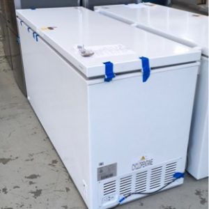 WESTINGHOUSE WCM7000WD WHITE 700 LITRE CHEST FREEZER WITH 3 REMOVEABLE BASKETS SPRING LOADED LID & DEFROST DRAIN SYSTEM RRP$1656 S/N A91001013 12 MONTH WARRANTY