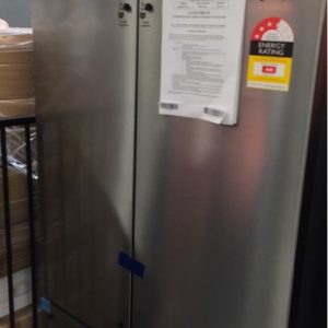 WESTINGHOUSE WHE6000SA FRENCH DOOR S/STEEL FRIDGE 605 LITRE WITH FLEXIBLE ADJUSTABLE INTERIOR MULTI FLOW AIR TECHNOLOGY SPILLSAFE GLASS SHELVES RRP$1794 S/N B90472966 12 MONTH WARRANTY