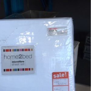 EX DISPLAY HOME FURNITURE - WHITE DOUBLE SHEET SET SOLD AS IS
