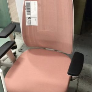 PINK & WHITE OFFICE CHAIR