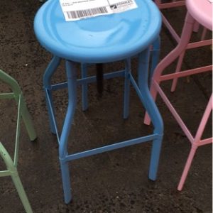 EX HIRE - BLUE INDUSTRIAL STOOL SOLD AS IS