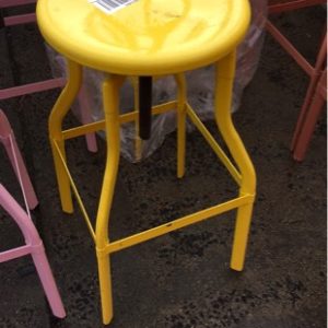EX HIRE - YELLOW INDUSTRIAL STOOL SOLD AS IS
