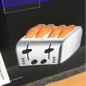4 SLICE TOASTER SOLD AS IS NO WARRANTY