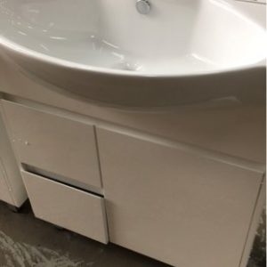 750MM GLOSS WHITE VANITY WITH FINGER PULL DOORS DRAWERS LEFT WITH WHITE CERAMIC VANITY TOP VPB 750-102