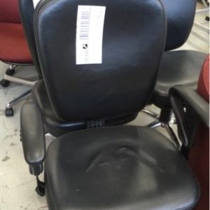 SECOND HAND OFFICE FURNITURE - BLACK OFFICE CHAIR WITH ARMS SOLD AS IS