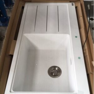 FRANKE WHITE GRANITE MTF611LHD SINGLE BOWL SINK WITH LEFT HAND DRAINER WITH FRANKE WASTES RRP$1789 12 MONTH WARRANTY