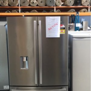 WESTINGHOUSE WHE6060SA S/STEEL FRENCH DOOR FRIDGE WITH ICE AND WATER DESIGNED TO FIT 900MM SPACE ADJUSTABLE INTERIOR AND FLEX SPACE CRISPERS S/N C73474933 WITH 3 MONTH WARRANTY