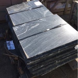 PALLET OF ASSORTED LARGS BLACK MARBLE PAVERS/TILES