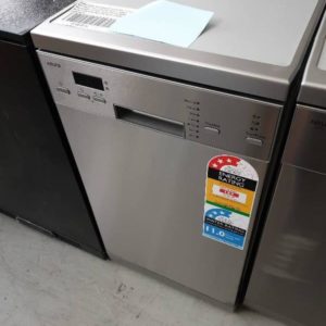 EURO 45CM DISHWASHER EDS45XS 10 PLACE SETTINGS FULLY DIGITAL WITH 7 WASH PROGRAMS 2 LEVEL HEIGHT ADJUSTMENT TOP BASKET RRP$729 DEO7580 WITH 3 MONTH WARRANTY