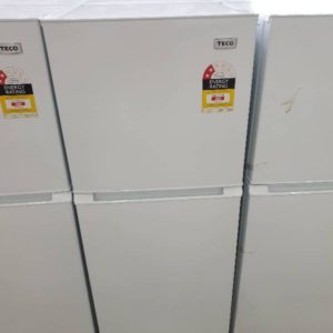 USED TECO WHITE 210 LITRE FRIDGE WITH TOP MOUNT FREEZER SOLD AS IS NO WARRANTY