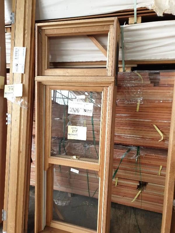 1700X605 DOUBLE HUNG TIMBER WINDOW