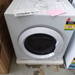 BAUMATIC 4KG DRYER WITH 4 DRYING OPTIONS WITH 3 MONTH WARRANTY BD45KG