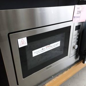 BAUMATIC BAM253TK WITH 25LITRE MICROWAVE WITH TRIM WITH 3 MONTH WARRANTY
