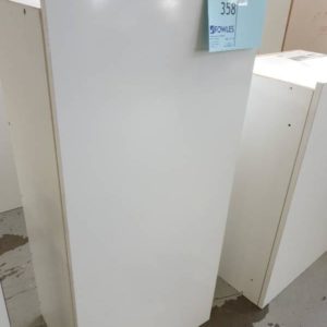 ONE DOOR SHAVING CABINET 400MM WIDE X 850MM HIGH