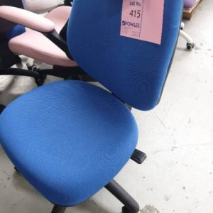 NEW COMMERCIAL QUALITY BLUE OFFICE CHAIR