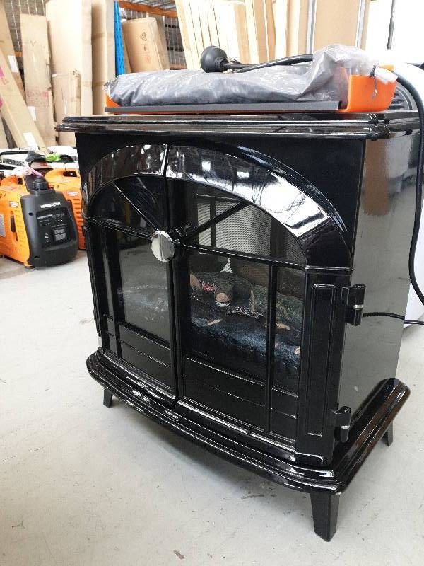 EX DISPLAY STOCKBRIDGE 2KW PORTABLE ELECTRIC FIRE WITH OPTIFLAME FIRE EFFECT MODEL STOCKBRIDGE WITH 12 MONTH WARRANTY RRP$599