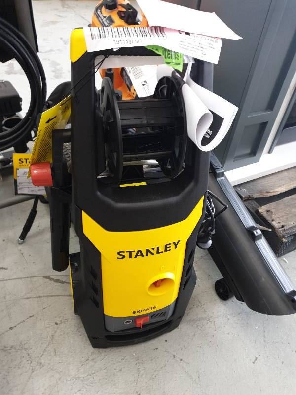 EX DISPLAY - STANLEY ELECTRIC PRESSURE WASHER WITH 3 MONTH WARRANTY