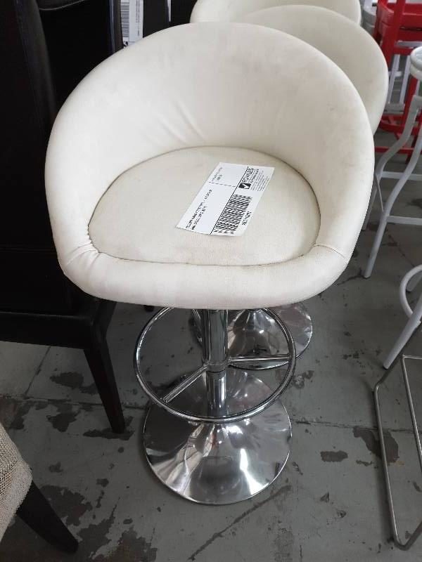 SECOND HAND FURNITURE - 4 X CREAM BAR STOOL SOLD AS IS