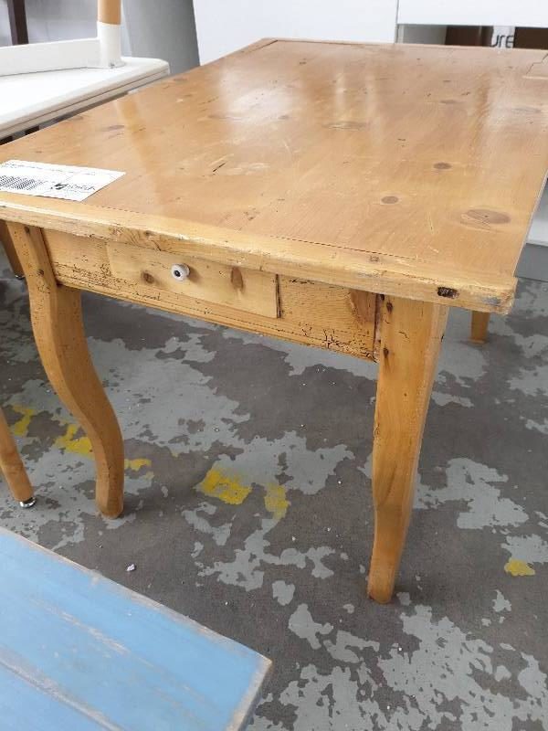 SECOND HAND FURNITURE - OAK SMALL TABLE SOLD AS IS