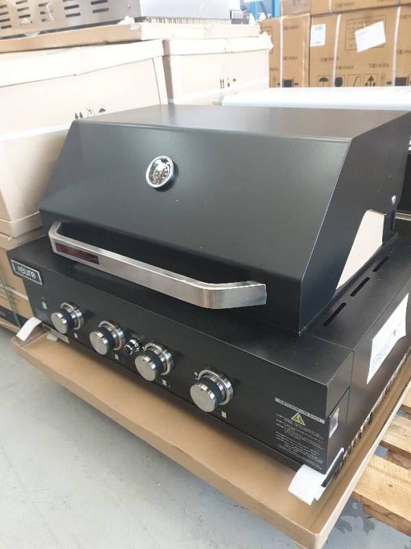 NEW EURO BLACK BUILT IN BBQ EAL900RBQBL 4 BURNER WITH HOOD BLUE LIGHT KNOBS PUSH BUTTON IGNITION RRP$1516 WITH 12 MONTH WARRANTY