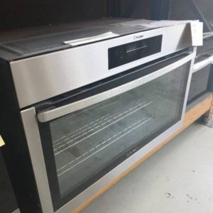 WESTINGHOUSE WVE916SA 900MM ELECTRIC OVEN WITH 3 MONTH WARRANTY C91020493