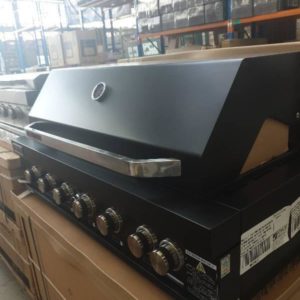 NEW EURO S/STEEL BUILT IN BBQ EAL1200RBQ 6 BURNER WITH INFRARED REAR BURNER WITH ROTISSERIE SET 2 CAST IRON COOKING GRILLS WITH TEMPERATURE GUAGE 12 MONTH WARRANTY RRP$2100