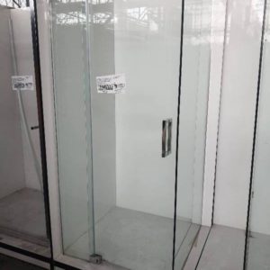 ADJUSTABLE FRAMELESS SHOWER SCREEN THE FRONT ADJUSTS FROM 1120- 1220 WITH A FIXED PANEL SIDE OF 895MM FP895/CSTADJ112-122 3 BOXES ON PICK UP