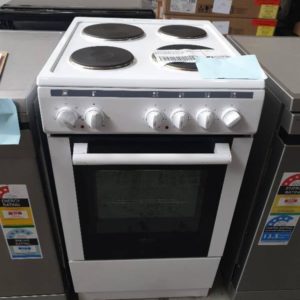 EX DISPLAY EURO 50CM WHITE FREESTANDING OVEN EV500EWH ALL ELECTRIC WITH 3 MONTH WARRANTY DEO7776