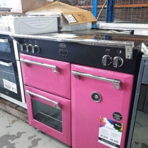 EX DISPLAY BELLING 90CM INDUCTION FREESTANDING OVEN IN PINK 9 COOKING FUNCTIONS WITH 9 POWER LEVEL INDUCTION COOKING WITH 3 MONTH WARRANTY MODEL BR900IB