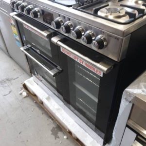 EX DISPLAY BELLING DELUXE COOKCENTRE 900MM DUAL FUEL RANGE COOKER MADE IN BRITAIN WITH 4 OVENS AND 5 BURNER GAS COOKTOP RRP$3999 WITH 3 MONTH WARRANTY