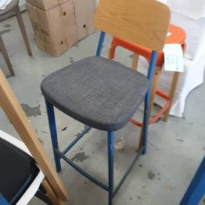 SECOND HAND - 2 X BAR STOOL SOLD AS IS