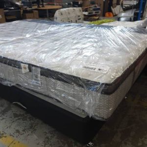 EX RETAIL DISPLAY - BRAND NEW MY SIDE SERIES 4 QUEEN MATTRESS & BASE RRP$3679