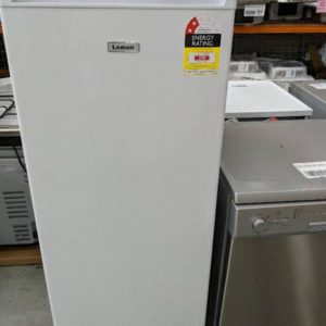 EX DISPLAY LEMAIR 245 LITRE FRIDGE RS 245S WITH 3 MONTH WARRANTY RRP$549