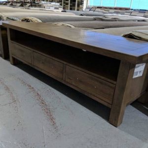 NEW SOLID TIMBER ENTERTAINMENT UNIT 1800MM X 600MM DEEP RRP$1299