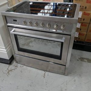 EX DISPLAY EUROMAID FC9PS 900MM ALL ELECTRIC PROFESSIONAL SERIES FREESTANDING OVEN WITH CERAMIC COOKTOP & STORAGE COMPARTMENT RRP$1999 WITH 3 MONTH WARRANTY