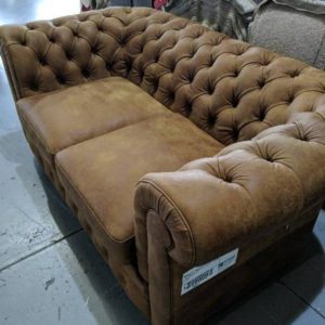 BRAND NEW TAN ANILINE BRUSHED LEATHER CHESTERFIELD STYLE UPHOLSTERED 2 SEATER COUCH