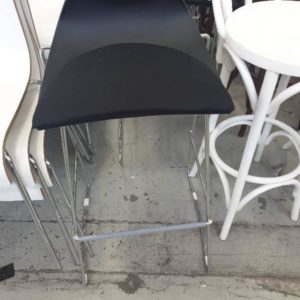 EX HIRE BLACK BAR STOOL NO BACK SOLD AS IS