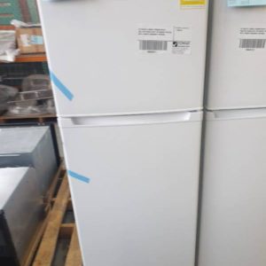 EX DISPLAY LEMAIR LTM366W WHITE 366 LITRE FRIDGE WITH TOP MOUNT FREEZER WITH 3 MONTH WARRANTY RRP$949
