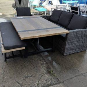 VIGO 5 PIECE LOUNGE DINING SETTING SOLD AS IS