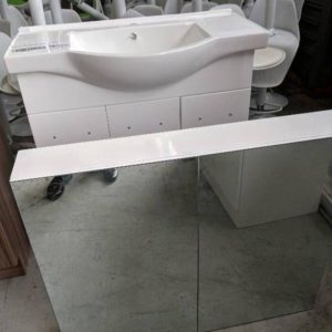 900MM WHITE GLOSS VANITY WITH 900MM GLASS VANITY OVERHEAD STORAGE CABINET