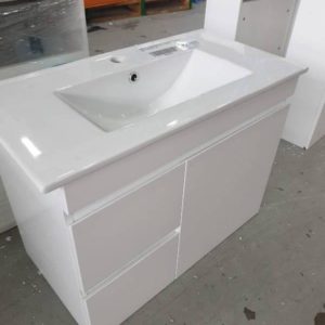 750MM WALL HUNG VANITY WITH FINGER PULL DOOR & 2 DRAWERS WITH WHITE CERAMIC VANITY TOP SFW-750