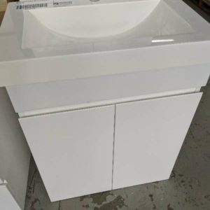 600MM FLOOR VANITY WITH FINGER PULL GLOSS WHITE DOORS WITH POLYMARBLE TOP SF600