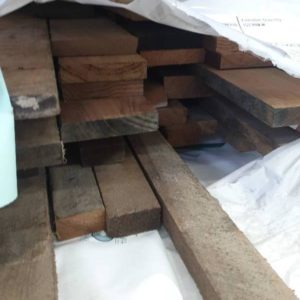 MIXED PACK OF TASMANIAN SAWN BLACKWOOD IN VARIOUS SIZES INCL- 150X35 140X35 50X25 100X19 & 100X18