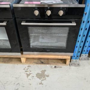 EX DISPLAY EURO 600MM ELECTRIC OVEN EV600BSS2 WITH 3 MONTH WARRANTY DEO8077