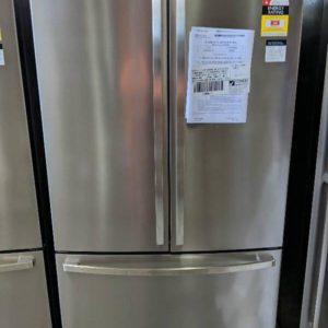 WESTINGHOUSE WHE6000SA 605 LITRE S/STEEL FRENCH DOOR FRIDGE 896MM WIDE PERFECT FOR 900MM CAVITY BLUE FEATURE LIGHTING DOOR ALARM QUICK CHILL FUNCTIONFAMILY SAFE LOCKABLE COMPARTMENT HIDDEN HINGES INTERNAL ELECTRONIC CONTROLS WITH 12 MONTH WARRANTY 94878963