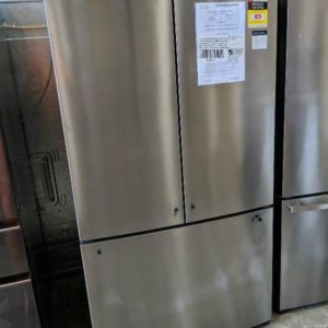 WESTINGHOUSE WHE6000SA 605 LITRE S/STEEL FRENCH DOOR FRIDGE 896MM WIDE PERFECT FOR 900MM CAVITY BLUE FEATURE LIGHTING DOOR ALARM QUICK CHILL FUNCTIONFAMILY SAFE LOCKABLE COMPARTMENT HIDDEN HINGES INTERNAL ELECTRONIC CONTROLS WITH 12 MONTH WARRANTY 94970646