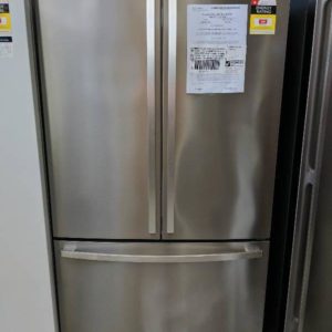 WESTINGHOUSE WHE6000SA 605 LITRE S/STEEL FRENCH DOOR FRIDGE 896MM WIDE PERFECT FOR 900MM CAVITY BLUE FEATURE LIGHTING DOOR ALARM QUICK CHILL FUNCTIONFAMILY SAFE LOCKABLE COMPARTMENT HIDDEN HINGES INTERNAL ELECTRONIC CONTROLS WITH 6 MONTH WARRANTY C80972174