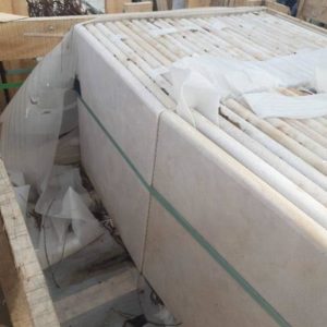 PALLET OF 50/500X500X30 SNOW WHITE SANDSTONE BULLNOSE COPING/TREADS